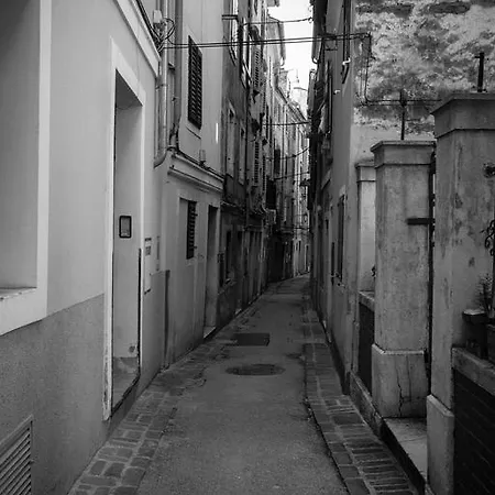 شقة Vintage By Locap Group